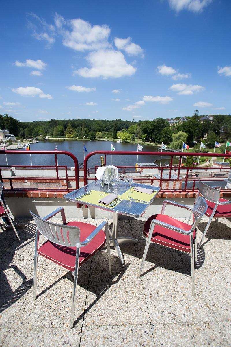 Hotel Spa Du Beryl Bagnoles de l'Orne Normandie Exterior foto